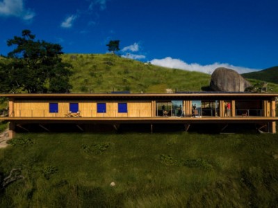 Una enorme casa prefabricada y autosuficiente en las montañas de Brasil.
